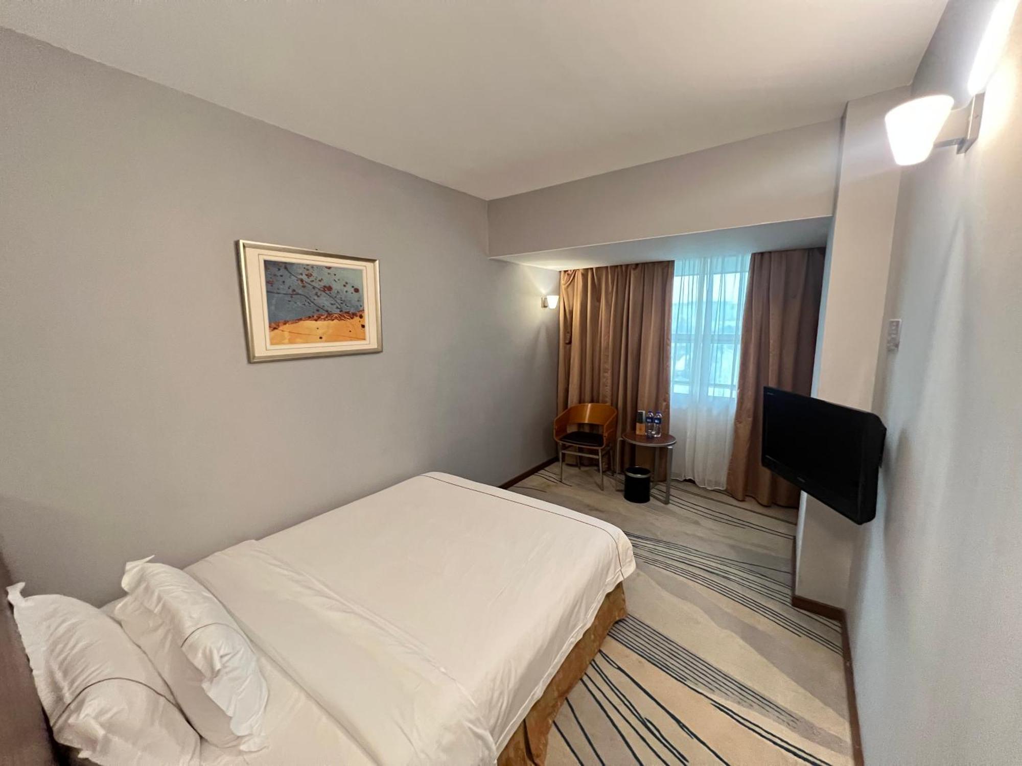 Days Inn Guangzhou Exterior photo